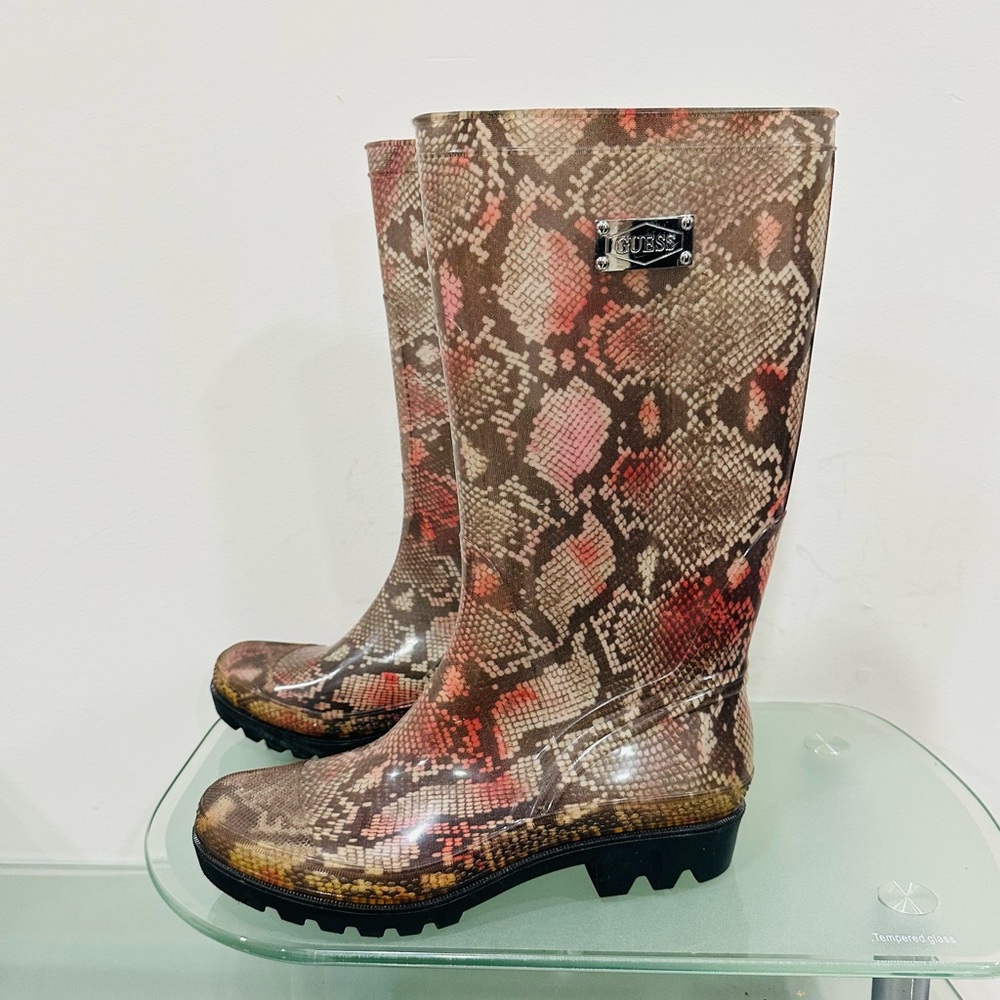 Guess  Rain Boot  Python‎ Print Women's Size 10